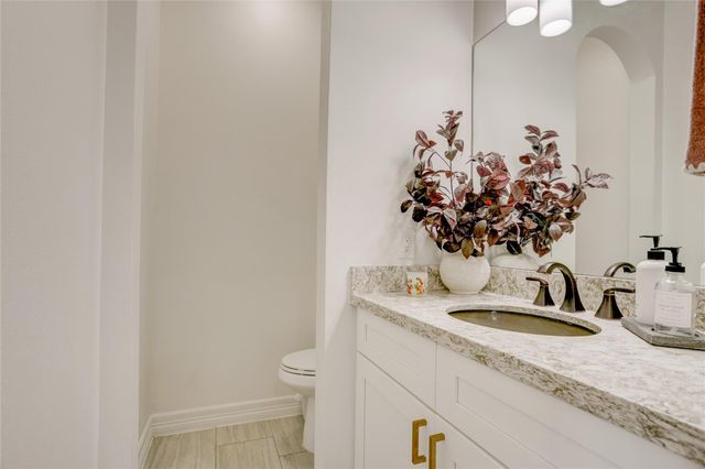 11703 Wickhollow Lane, Houston, TX 77043
