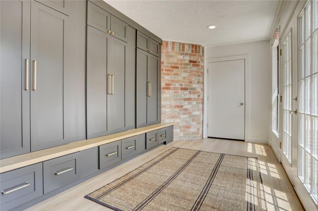 11703 Wickhollow Lane, Houston, TX 77043
