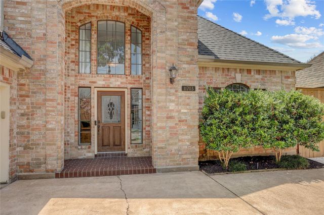 11703 Wickhollow Lane, Houston, TX 77043