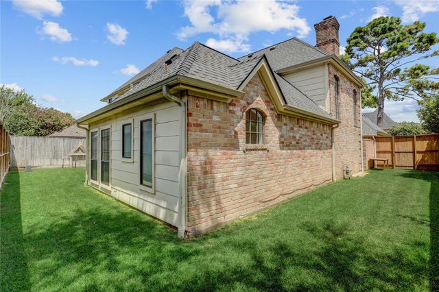 11703 Wickhollow Lane, Houston, TX 77043