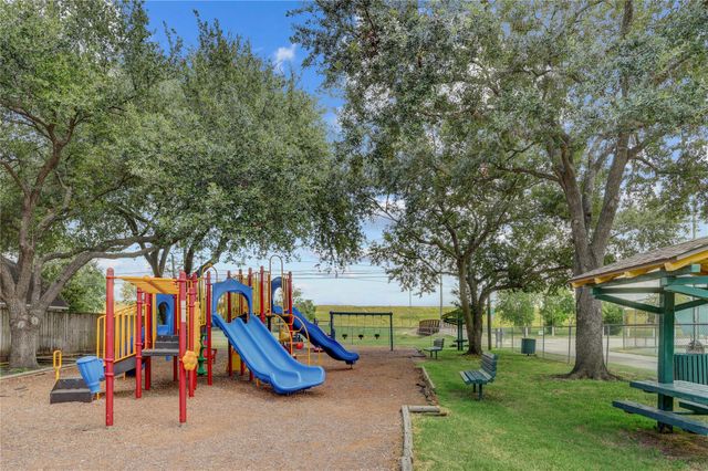 11703 Wickhollow Lane, Houston, TX 77043
