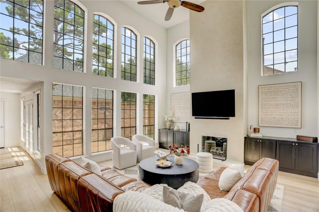 11703 Wickhollow Lane, Houston, TX 77043