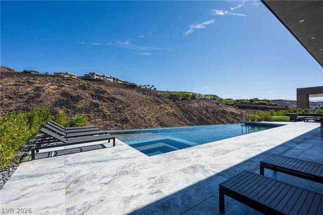 1205 Amber Rim Drive, Henderson, NV 89012