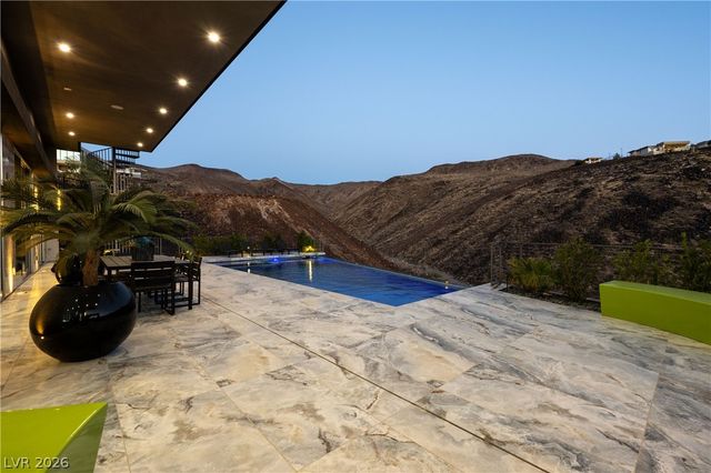 1205 Amber Rim Drive, Henderson, NV 89012