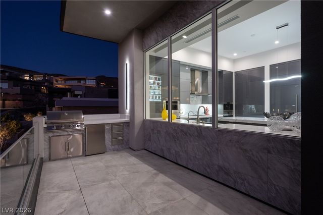 1205 Amber Rim Drive, Henderson, NV 89012