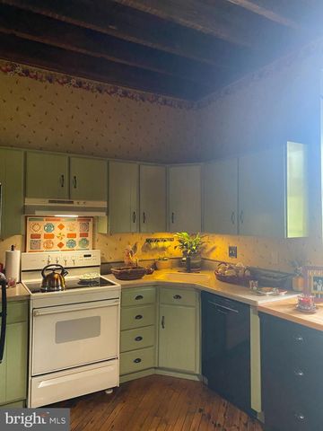 601 ORCHARD RD, Sellersville, PA 18960