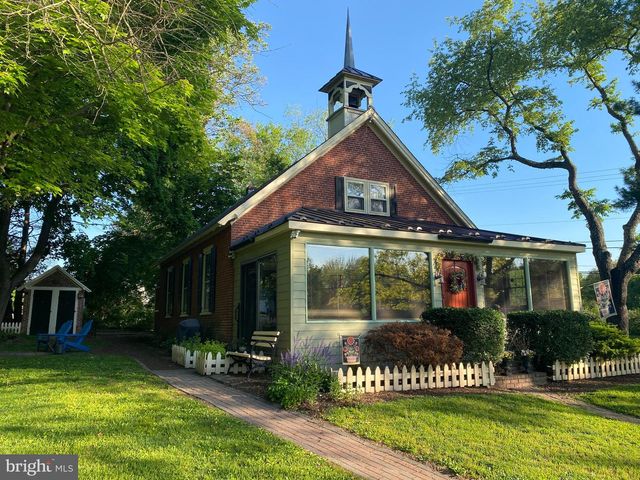 601 ORCHARD RD, Sellersville, PA 18960
