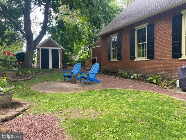 601 ORCHARD RD, Sellersville, PA 18960