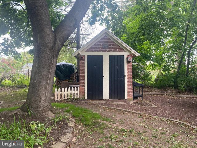 601 ORCHARD RD, Sellersville, PA 18960
