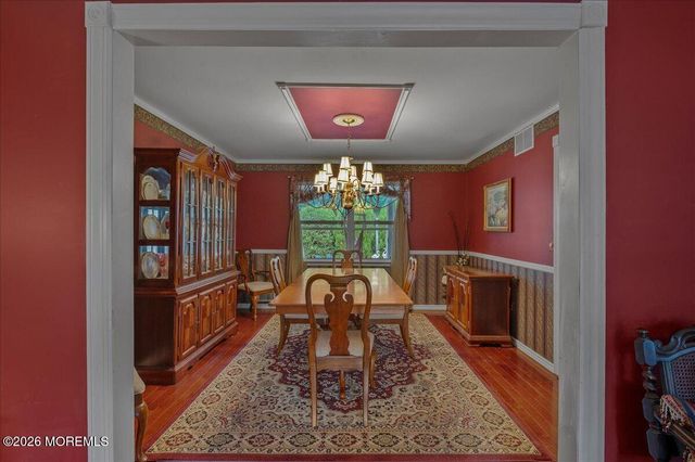 8 Long Acre Drive, Cream Ridge, NJ 08514