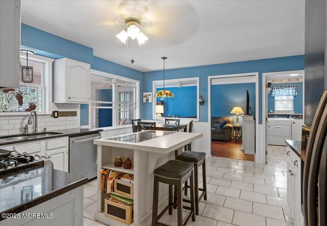 8 Long Acre Drive, Cream Ridge, NJ 08514