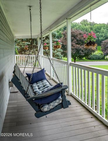 8 Long Acre Drive, Cream Ridge, NJ 08514