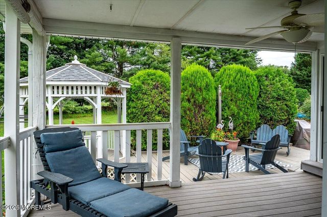 8 Long Acre Drive, Cream Ridge, NJ 08514