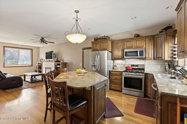 1315 E Mordyl LOOP, Post Falls, ID 83854