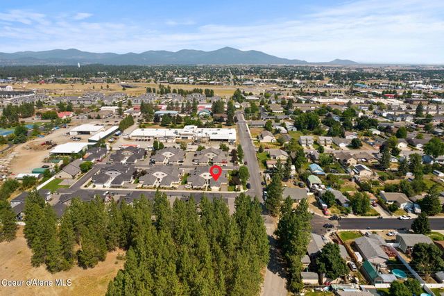 1315 E Mordyl LOOP, Post Falls, ID 83854