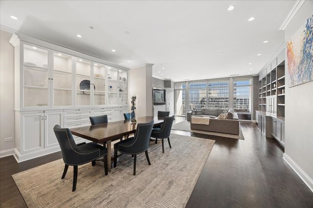 333 N Canal Street 3604, Chicago, IL 60606
