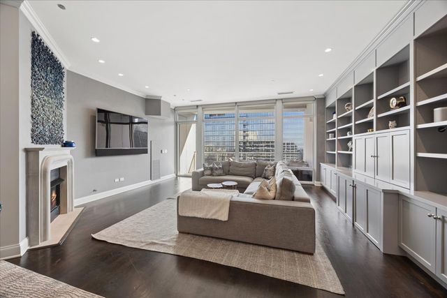 333 N Canal Street 3604, Chicago, IL 60606