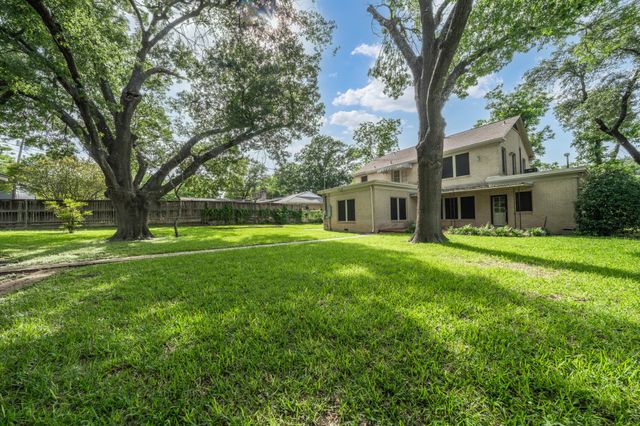 2800 Cumberland Avenue, Waco, TX 76707
