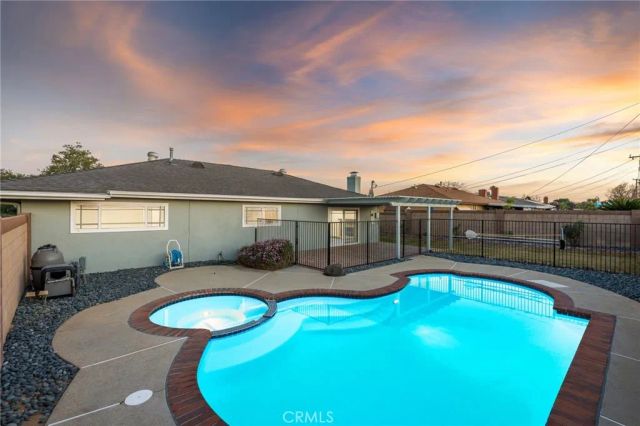 819 N Shaftesbury Avenue, San Dimas, CA 91773