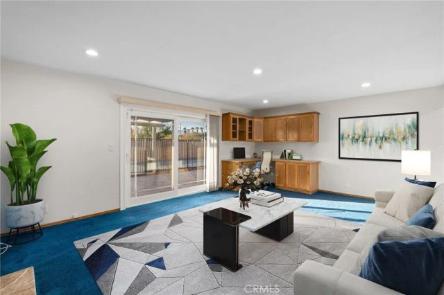 819 N Shaftesbury Avenue, San Dimas, CA 91773