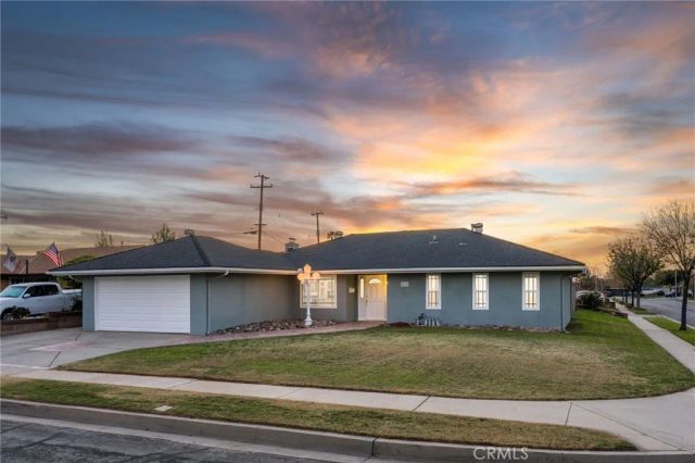 819 N Shaftesbury Avenue, San Dimas, CA 91773