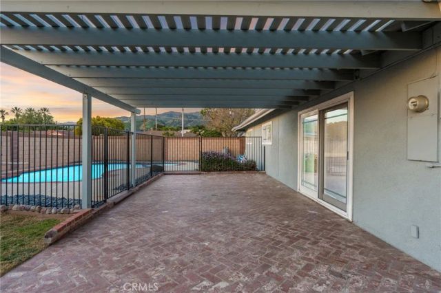 819 N Shaftesbury Avenue, San Dimas, CA 91773