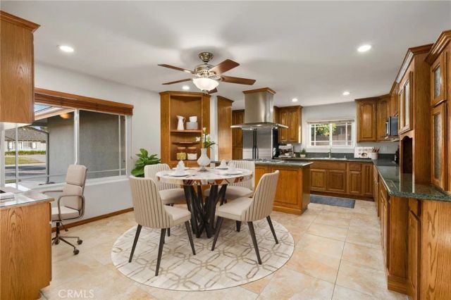 819 N Shaftesbury Avenue, San Dimas, CA 91773