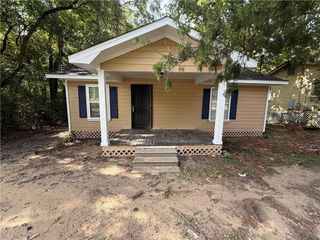 553 4th Avenue, Chickasaw, AL 36611