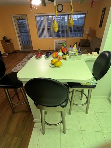 131 Camden F, West Palm Beach, FL 33417