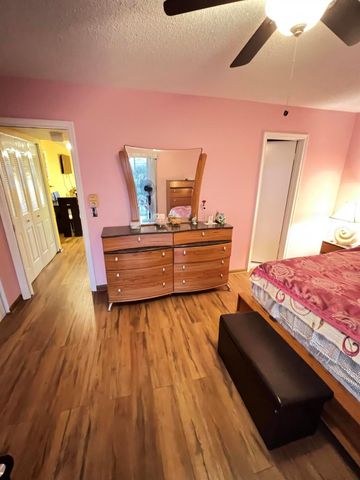 131 Camden F, West Palm Beach, FL 33417