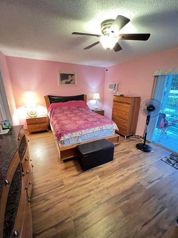 131 Camden F, West Palm Beach, FL 33417