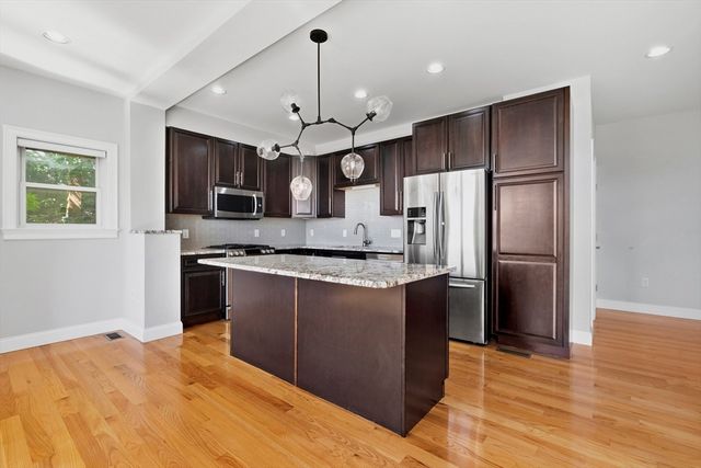 375 Border Street 375, Boston, MA 02128