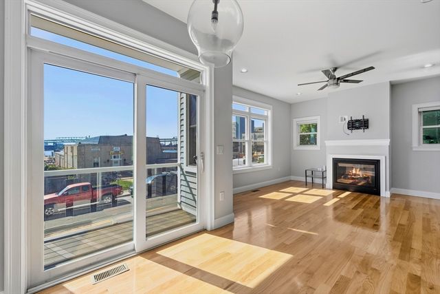 375 Border Street 375, Boston, MA 02128