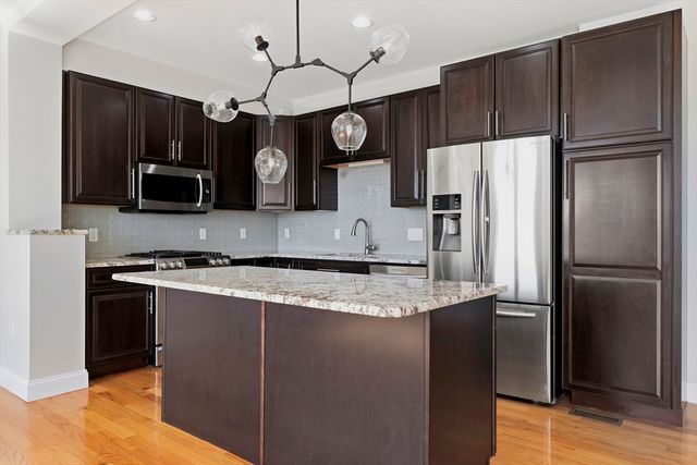 375 Border Street 375, Boston, MA 02128