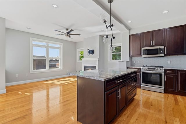 375 Border Street 375, Boston, MA 02128