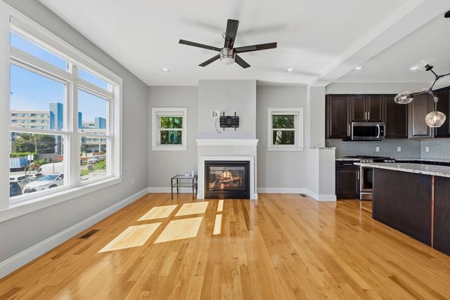 375 Border Street 375, Boston, MA 02128