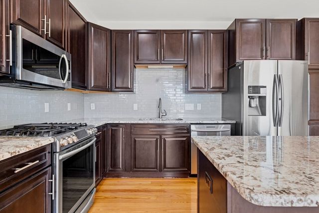 375 Border Street 375, Boston, MA 02128