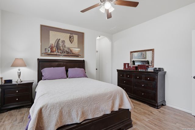6211 LOCKHILL RD, San Antonio, TX 78240