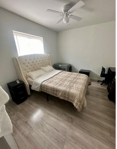 2520 Fillmore Street, Hollywood, FL 33020