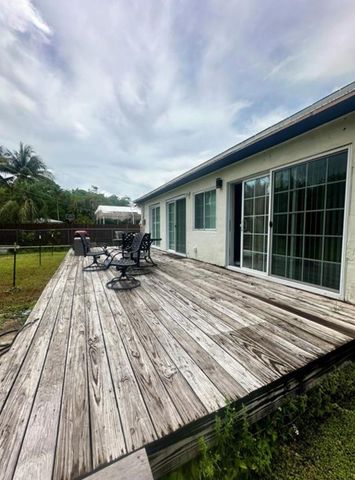 2520 Fillmore Street, Hollywood, FL 33020