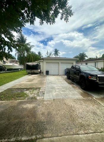 2520 Fillmore Street, Hollywood, FL 33020