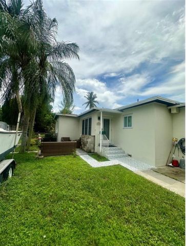 2520 Fillmore Street, Hollywood, FL 33020
