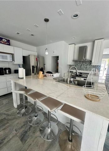 2520 Fillmore Street, Hollywood, FL 33020
