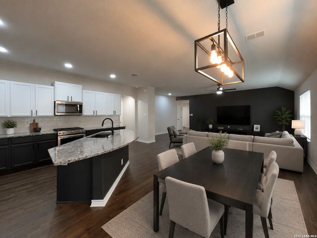 13603 Boothe Grove, San Antonio, TX 78254