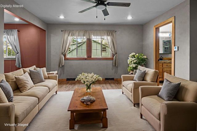 2124 Lakeshore DRIVE, Kansasville, WI 53139