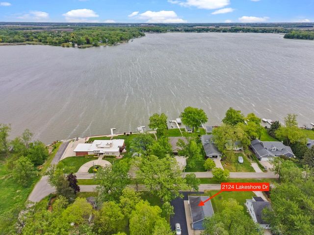 2124 Lakeshore DRIVE, Kansasville, WI 53139