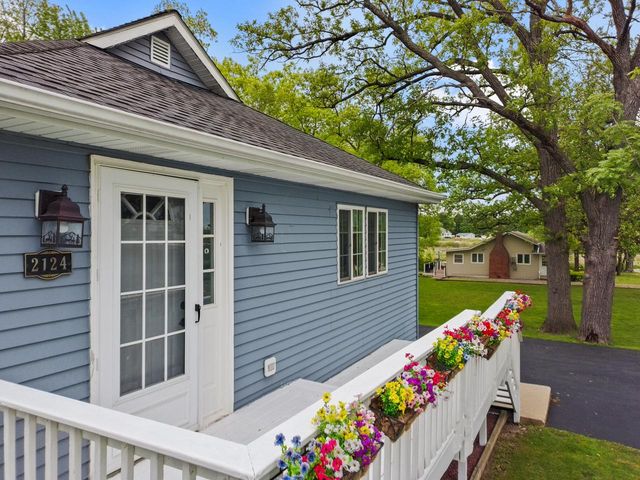 2124 Lakeshore DRIVE, Kansasville, WI 53139
