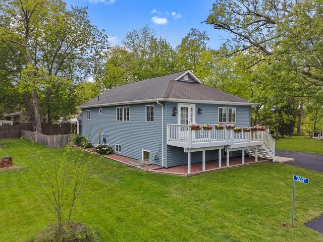 2124 Lakeshore DRIVE, Kansasville, WI 53139