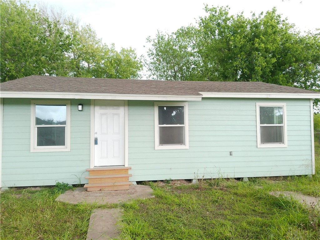 306 Allison St, Gregory, TX 78359