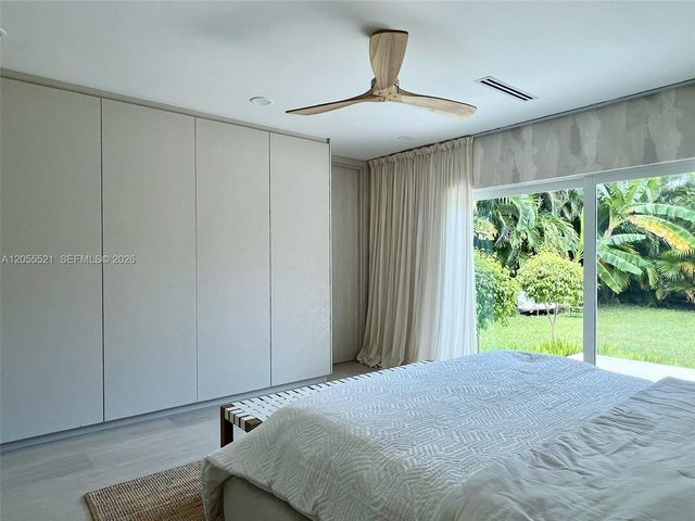 4515 Alton Rd, Miami Beach, FL 33140